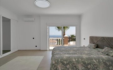 Property slide 50