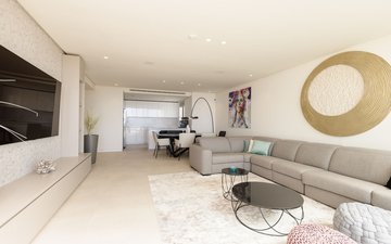 Property slide 9