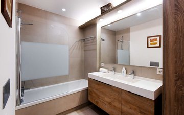 Property slide 20