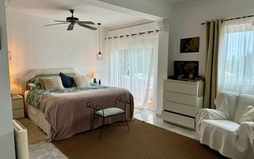 Property slide 10