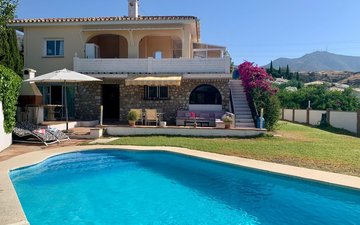 Property slide 19