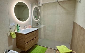 Property slide 22