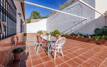 Property slide 14
