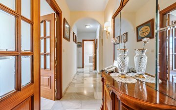 Property slide 17