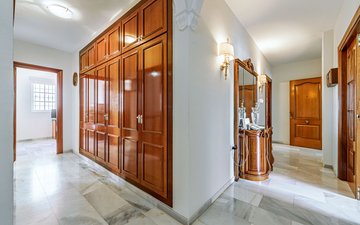 Property slide 18