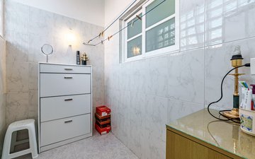 Property slide 20
