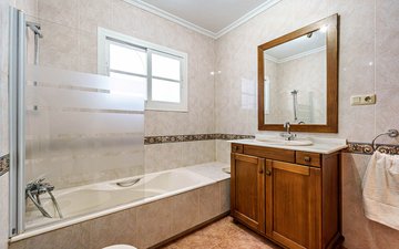 Property slide 24