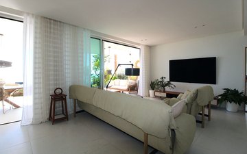 Property slide 11