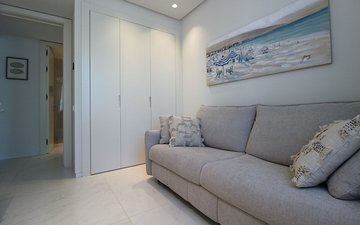 Property slide 32