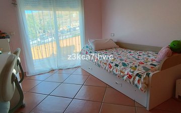 Property slide 39