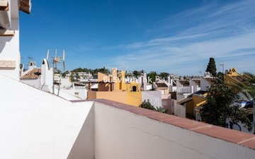 Property slide 25