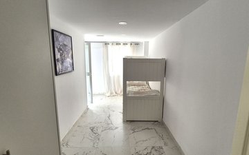 Property slide 25