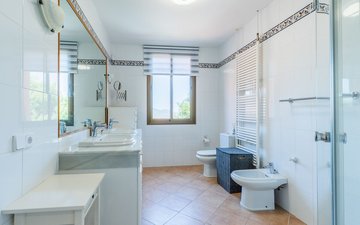 Property slide 21