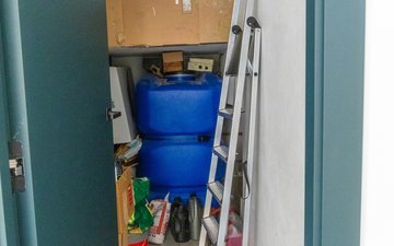 Property slide 32