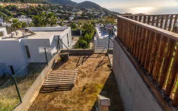 Property slide 43