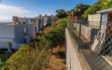 Property slide 44
