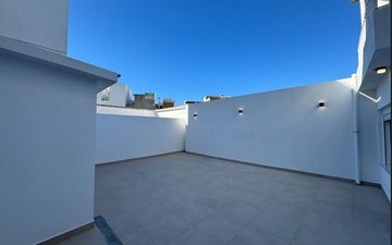 Property slide 25