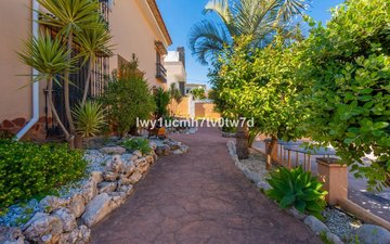 Property slide 10