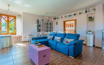 Property slide 17