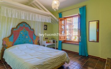 Property slide 24