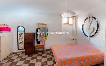 Property slide 31
