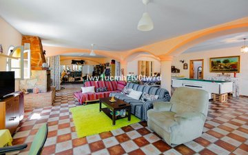 Property slide 33