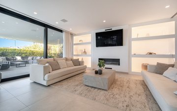 Property slide 10