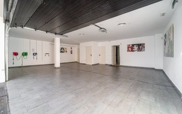 Property slide 46