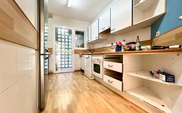 Property slide 22