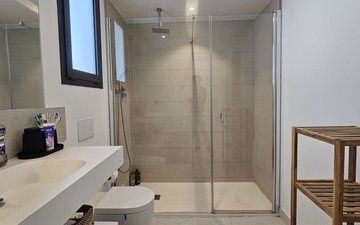 Property slide 25