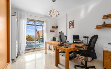 Property slide 10