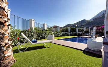 Property slide 17