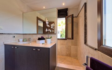 Property slide 25