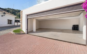 Property slide 43