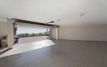 Property slide 44