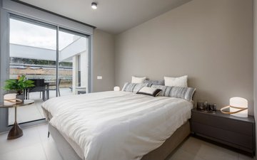 Property slide 17