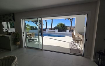 Property slide 32