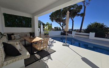 Property slide 50