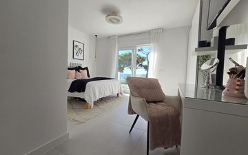 Property slide 61