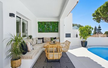 Property slide 84