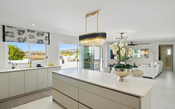 Property slide 93