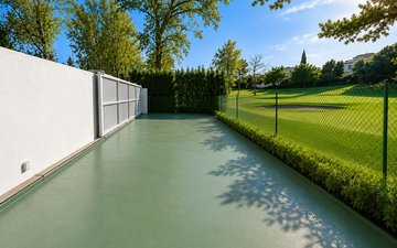 Property slide 18