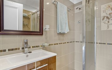 Property slide 19