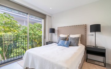 Property slide 48