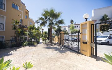 Property slide 17