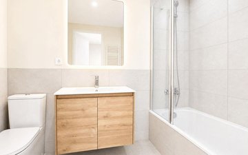 Property slide 24