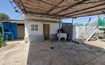 Property slide 18