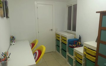Property slide 20