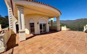 Property slide 20