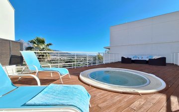 Property slide 48